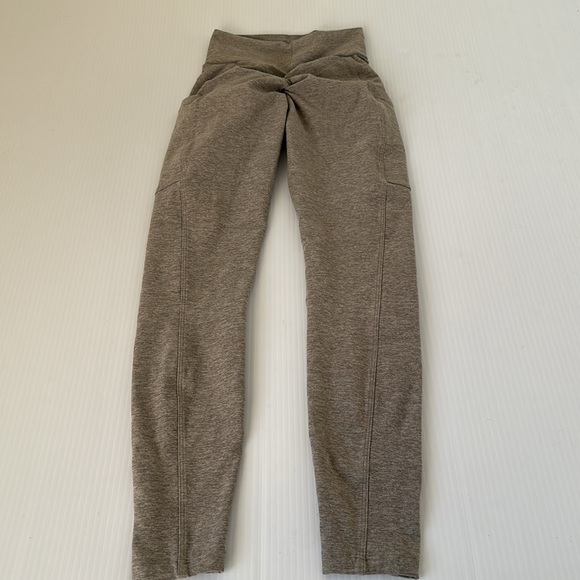 Bombshell Sportswear Curves Leggings Nori, XS - Picture 6 of 11